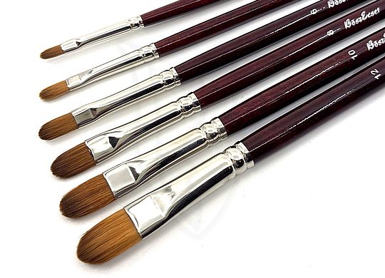  Hosszúnyelű művészecsetek 