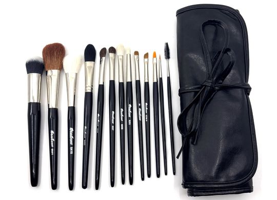  ECSETKÉSZLETEK & SZETTEK